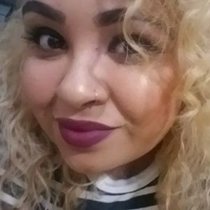 Meet your Posher, Imelda